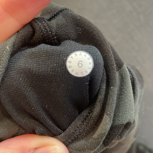 Lululemon align leggings - Picture 3 of 3